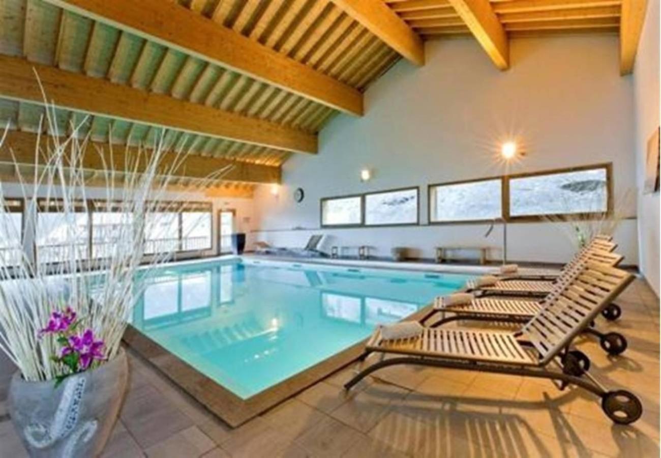 Appartements en résidence sport d'hiver, piscine, jacuzzi et sauna Orelle Esterno foto